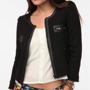 UO Edgy Boxy Fit Zip Up Black Tweed Blazer Jacket Leather Trim, NWOT, Size L